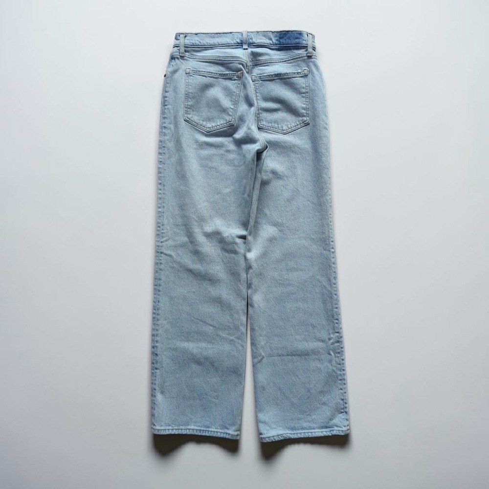 Abercrombie 90s Relaxed Jean High Rise Light Wash Straight Leg 28 Short - Picture 6 of 16
